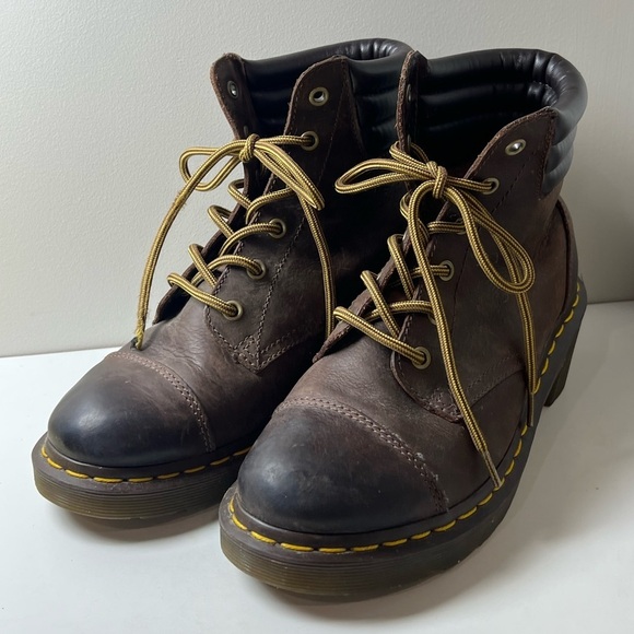 Dr. Marten Size 8 Distressed Alexandra Brown Combat Moto Boots Vibram Sole EUC - Picture 1 of 12